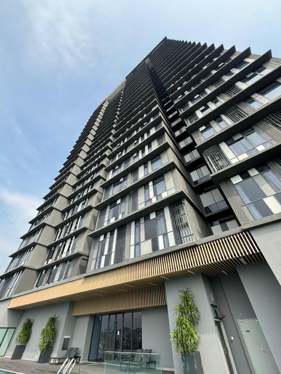 Aparthotel Societe By Bamboo Hospitality Kuala Lumpur Exterior foto