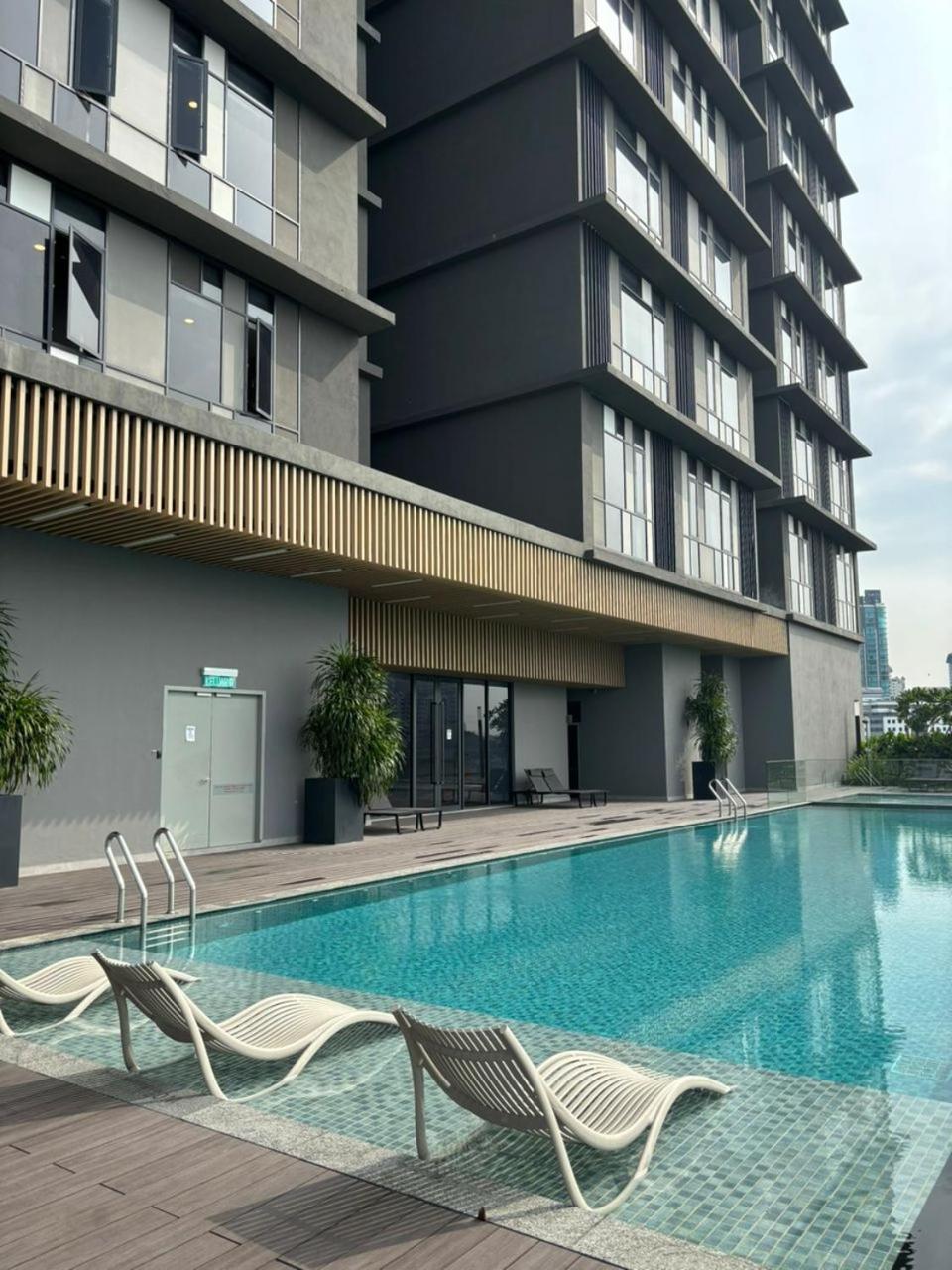 Aparthotel Societe By Bamboo Hospitality Kuala Lumpur Exterior foto